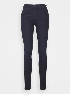 Jeansy Skinny Fit Wrangler