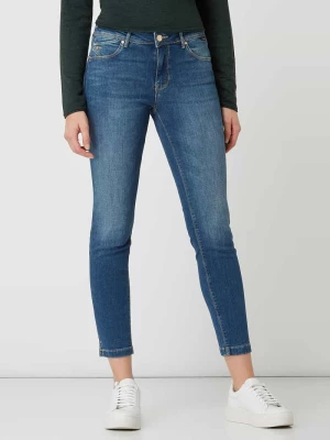 Jeansy skrócone o kroju super skinny fit z dodatkiem streczu model ‘Adriana Ankle’ Mavi Jeans
