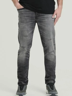 Jeansy Slim Fit CHASIN'