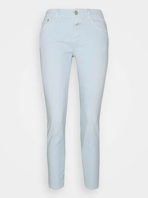 Jeansy Slim Fit closed