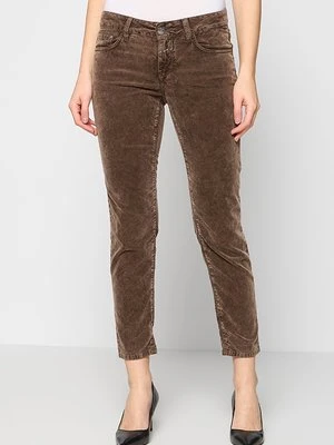 Jeansy Slim Fit closed