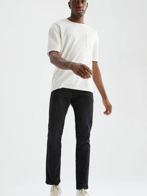 Jeansy Slim Fit DeFacto