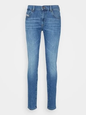 Jeansy Slim Fit Diesel niebieski denim