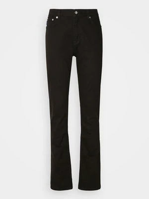 Jeansy Slim Fit HUGO