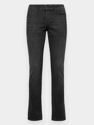 Jeansy Slim Fit jack & jones