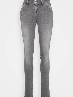 Zdjęcie produktu Jeansy Slim Fit LTB