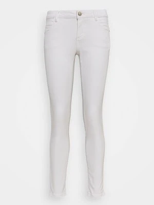 Jeansy Slim Fit Morgan mleczny
