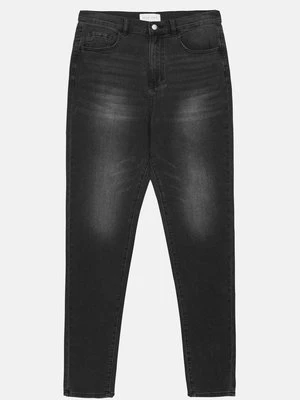 Jeansy Slim Fit Pier One