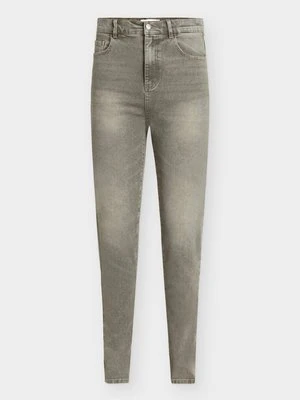 Jeansy Slim Fit Pier One