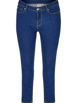 Jeansy Slim Fit Rock Your Curves by Angelina K.