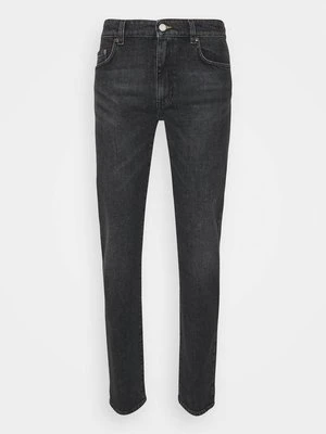 Jeansy Slim Fit Won Hundred