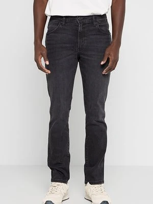 Jeansy Slim Fit Wrangler