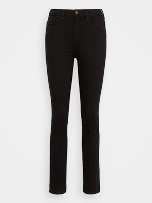 Jeansy Slim Fit Wrangler