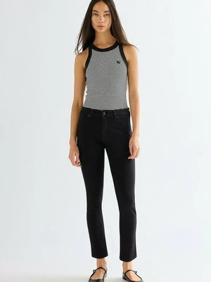 Jeansy Slim Fit Wrangler