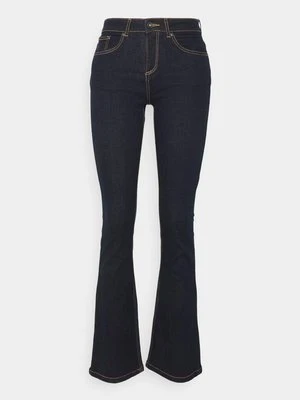 Jeansy Straight Leg b.Young