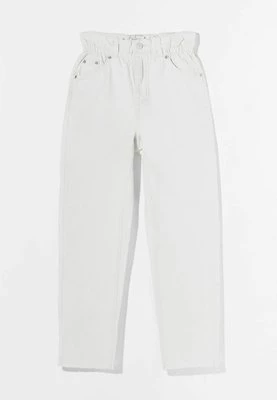 Jeansy Straight Leg Bershka