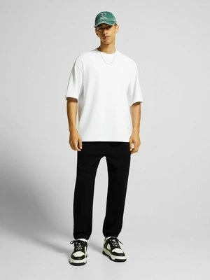 Jeansy Straight Leg Bershka