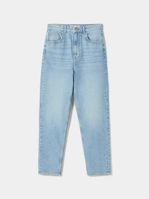 Jeansy Straight Leg Bershka jasnoniebieski denim