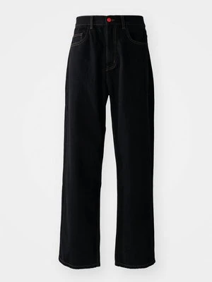 Jeansy Straight Leg BeWider