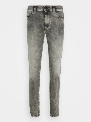 Jeansy Straight Leg Diesel