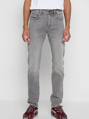 Zdjęcie produktu Jeansy Straight Leg Diesel