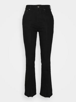 Zdjęcie produktu Jeansy Straight Leg Gina Tricot