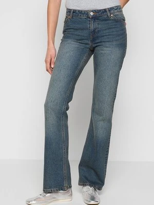 Jeansy Straight Leg Monki