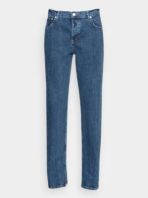 Zdjęcie produktu Jeansy Straight Leg Nicki Studios