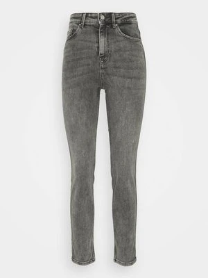 Jeansy Straight Leg Pieces