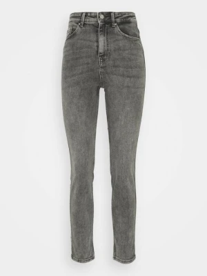 Jeansy Straight Leg Pieces