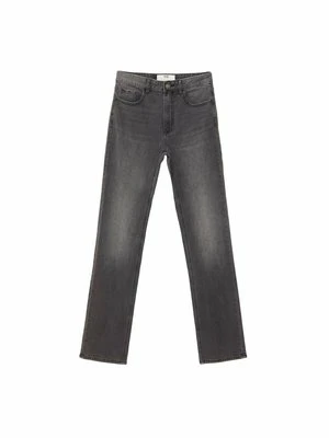 Jeansy Straight Leg Stradivarius
