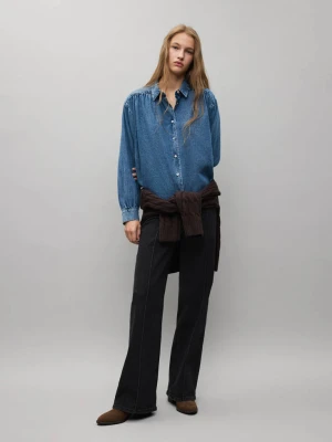 Jeansy typu wide leg z zapięciem na zakładkę black denim - Teen - MANGO TEEN