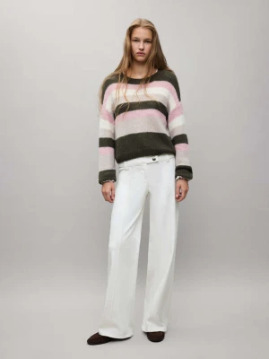 Jeansy typu wide leg z zapięciem na zakładkę złamana biel - Teen - MANGO TEEN