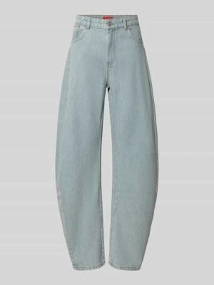Jeansy w kroju barrel fit z kieszenią z denimu model 'MCOCANTORE' MAX&Co. Jasnoniebieski