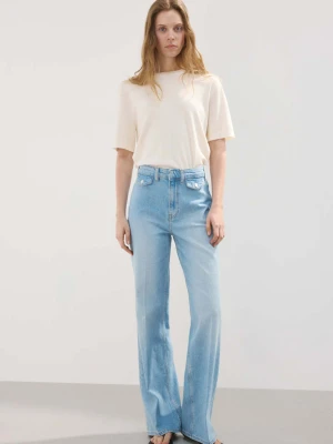 Jeansy wide leg z średnim stanem i kieszeniami średni niebieski - Kobieta - - MANGO