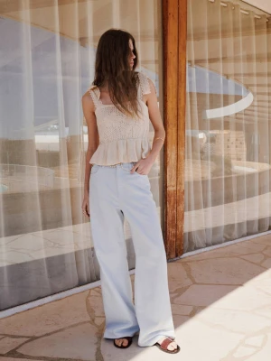 Jeansy wide leg ze średnim stanem błękitny - Kobieta - - MANGO