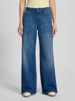 Jeansy z niskim stanem o kroju extra wide fit z detalem z logo Guess Jeans