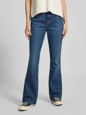 Jeansy z poszerzaną nogawką i detalem z logo Guess Jeans