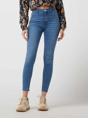 Jeansy z wysokim stanem o kroju skinny fit z dodatkiem streczu model ‘Molly’ Gina Tricot