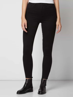 Jeansy z wysokim stanem o kroju skinny fit z dodatkiem streczu Vero Moda