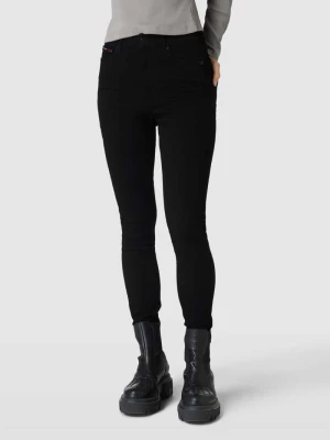 Jeansy z wysokim stanem o kroju super skinny fit z naszywką z logo model ‘SYLVIA’ Tommy Jeans