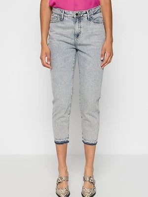 Jeansy Zwężane Armani Exchange