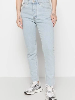 Jeansy Zwężane Armani Exchange