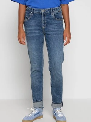 Jeansy Zwężane mavi