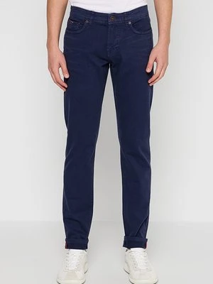 Jeansy Zwężane NZA New Zealand Auckland