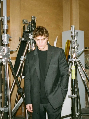 Jednorzędowa marynarka (IM)PERFECTION z tkaniny frescolana PATRIZIA PEPE