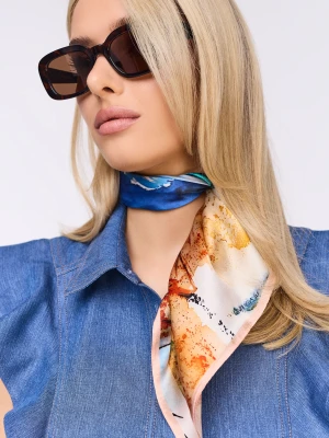 Jedwabna apaszka w kwiatowe printy TARANKO