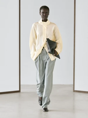 Jedwabna Koszula Z Ozdobnymi Guzikami - Waniliowy - - Massimo Dutti - Kobieta