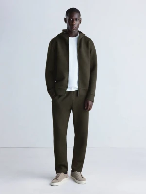 Joggersy z efektem neoprenu Thermolite® khaki - Mężczyzna - MANGO MAN
