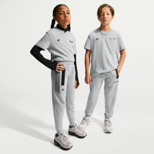 Joggery z dzianiny dla dużych dzieci Nike Air Max - Szary